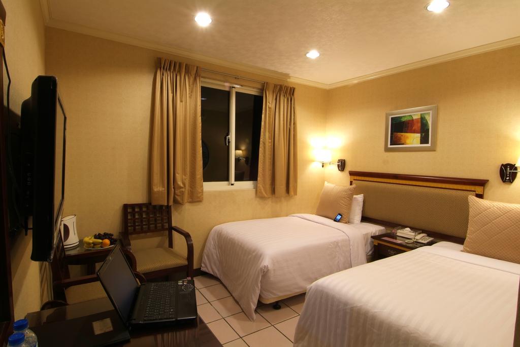 Puti Commercial Hotel Longtan Exteriér fotografie