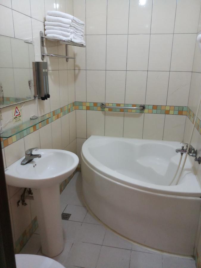 Puti Commercial Hotel Longtan Exteriér fotografie
