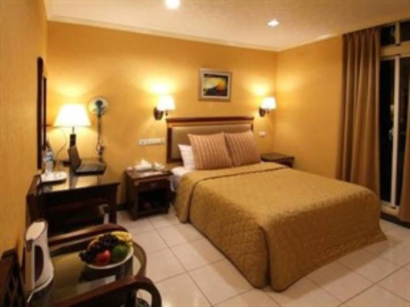 Puti Commercial Hotel Longtan Exteriér fotografie